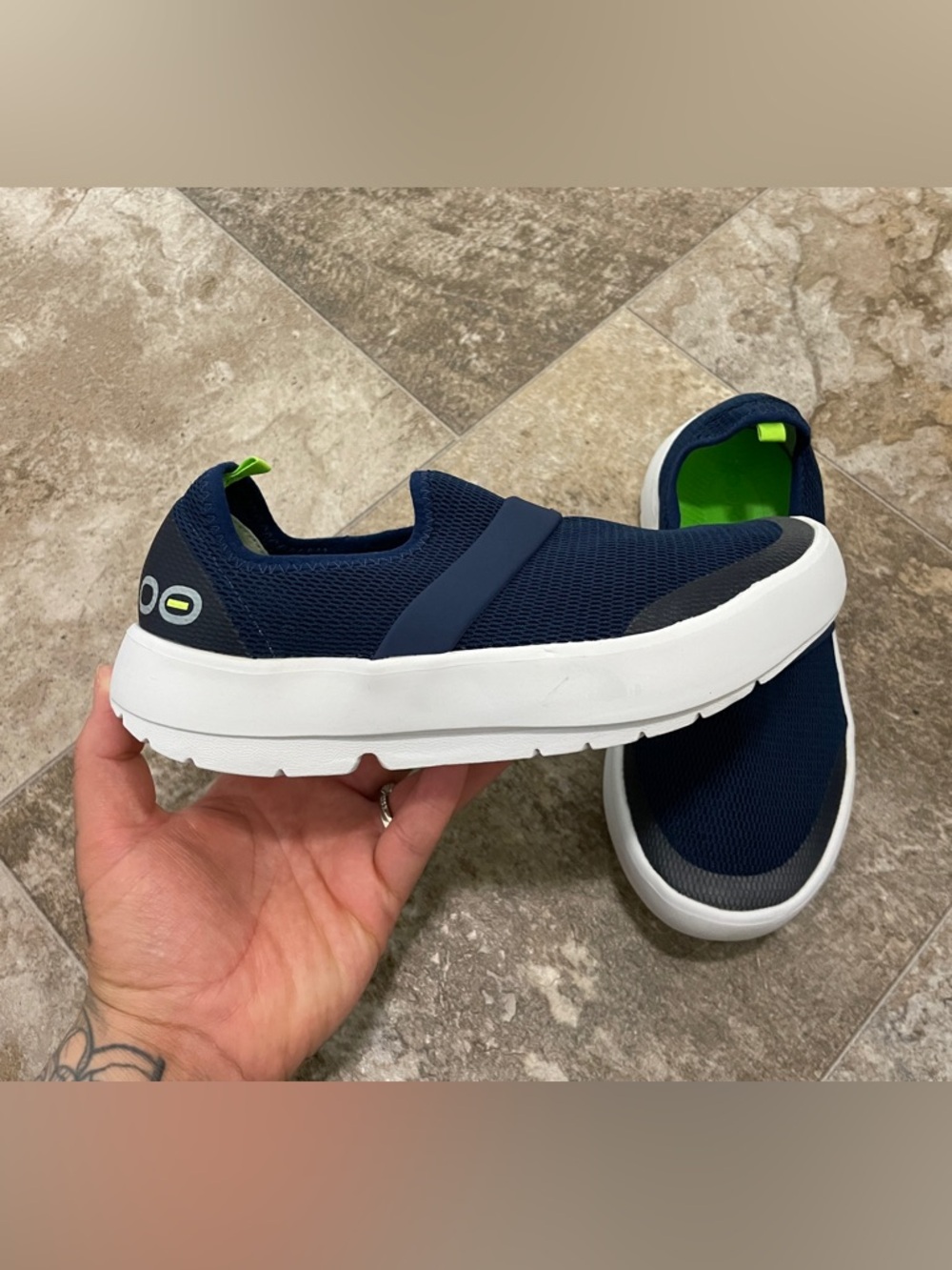 Oofos OOmg Low shoes - Picture 2 of 7